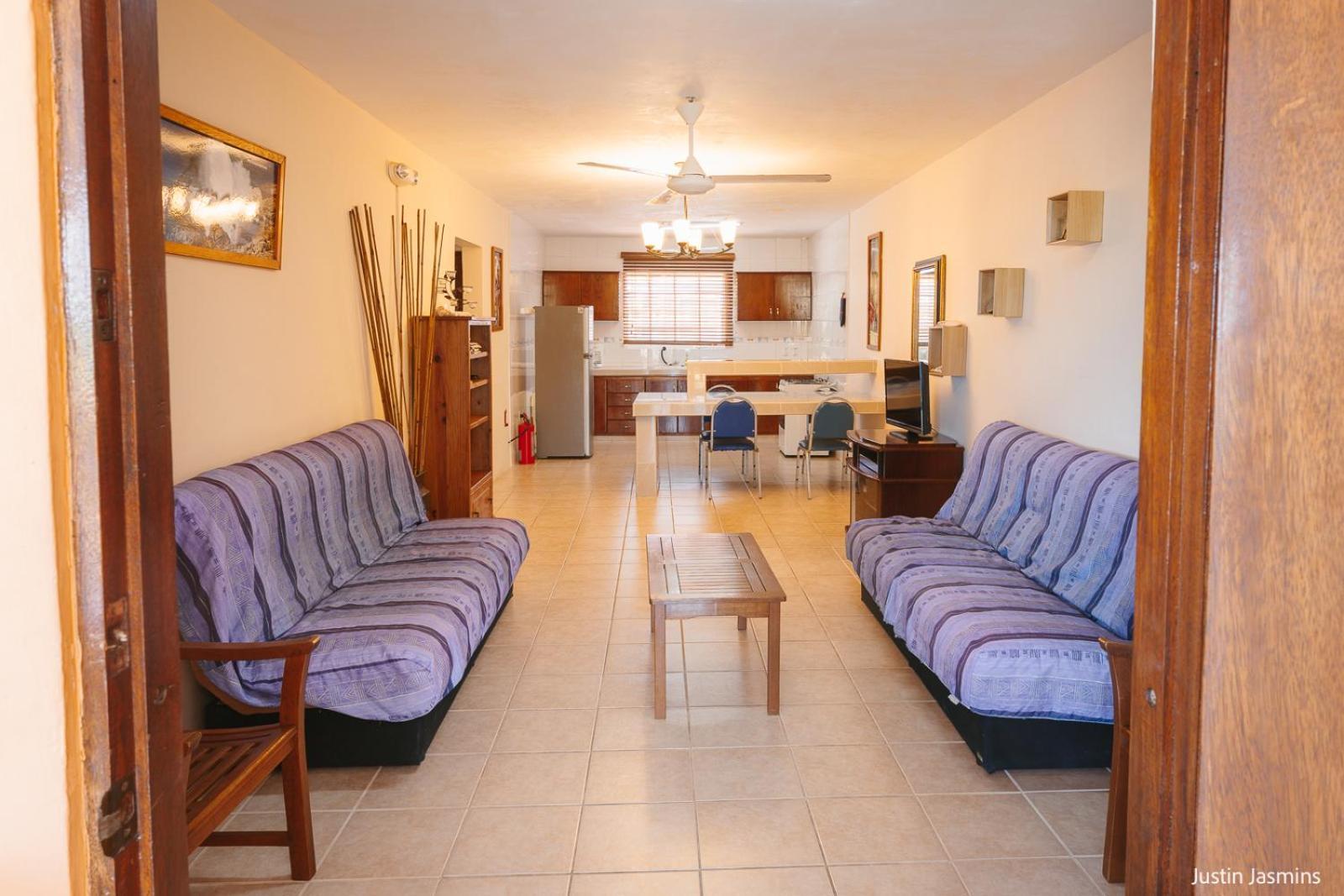 Westpunt Nos Krusero Apartments מראה חיצוני תמונה