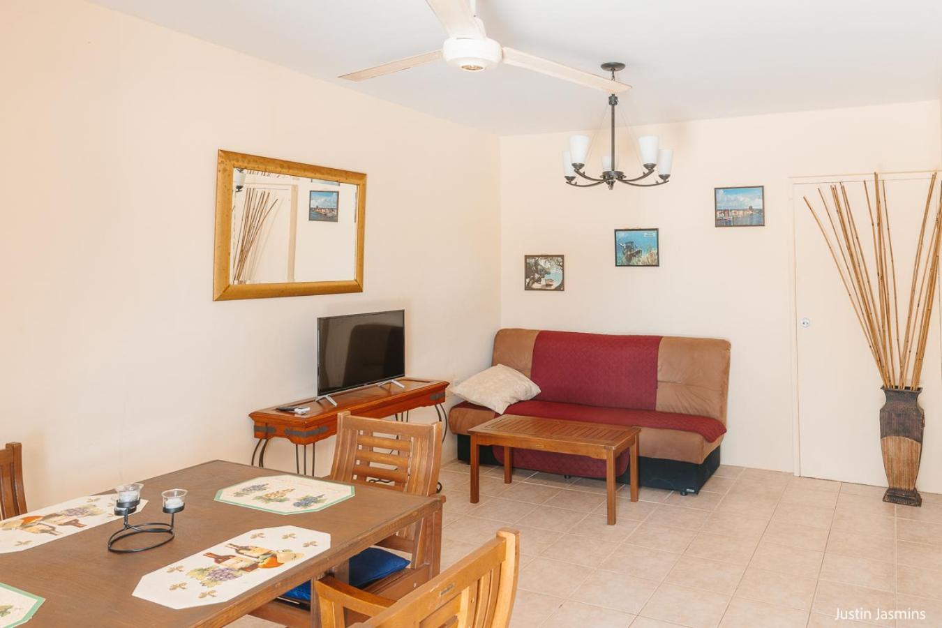 Westpunt Nos Krusero Apartments מראה חיצוני תמונה