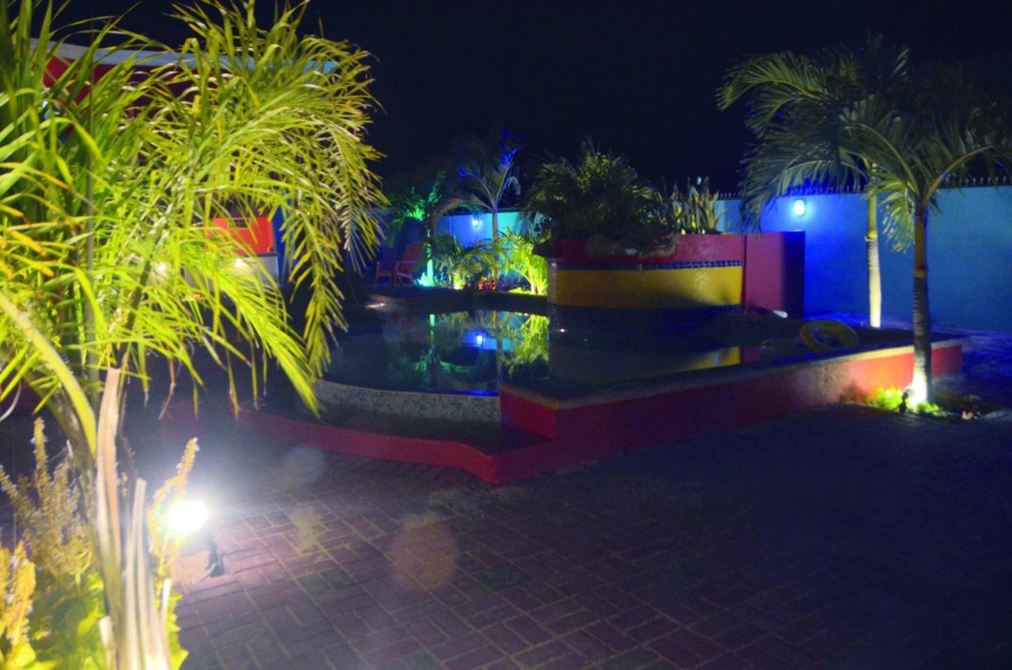 Westpunt Nos Krusero Apartments מראה חיצוני תמונה